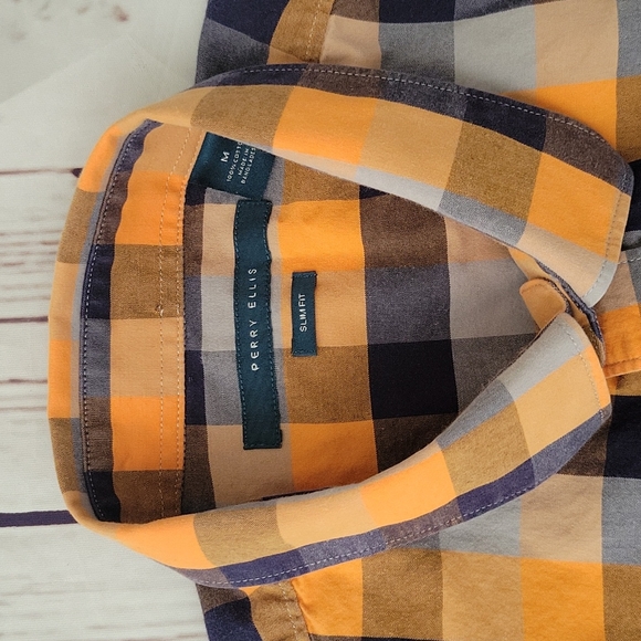 Perry Ellis Button Down - Picture 5 of 8
